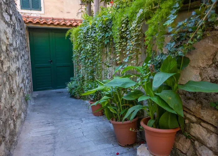 Апартаменты Belly Сплит